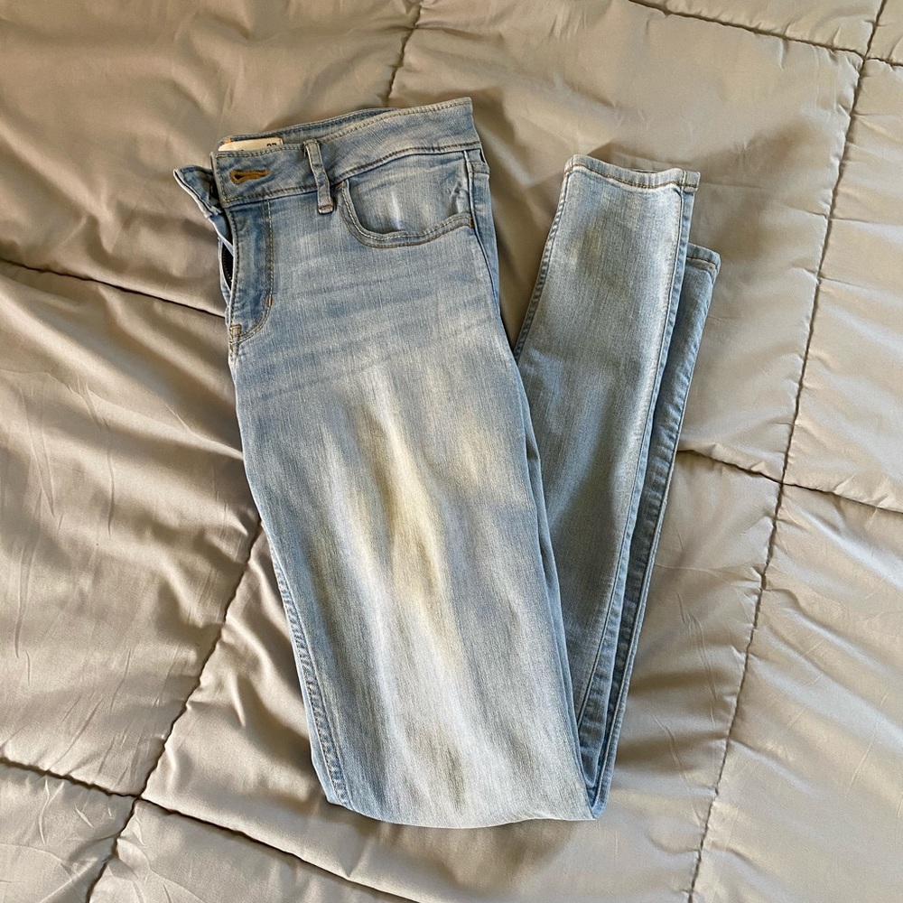 hollister light jeans